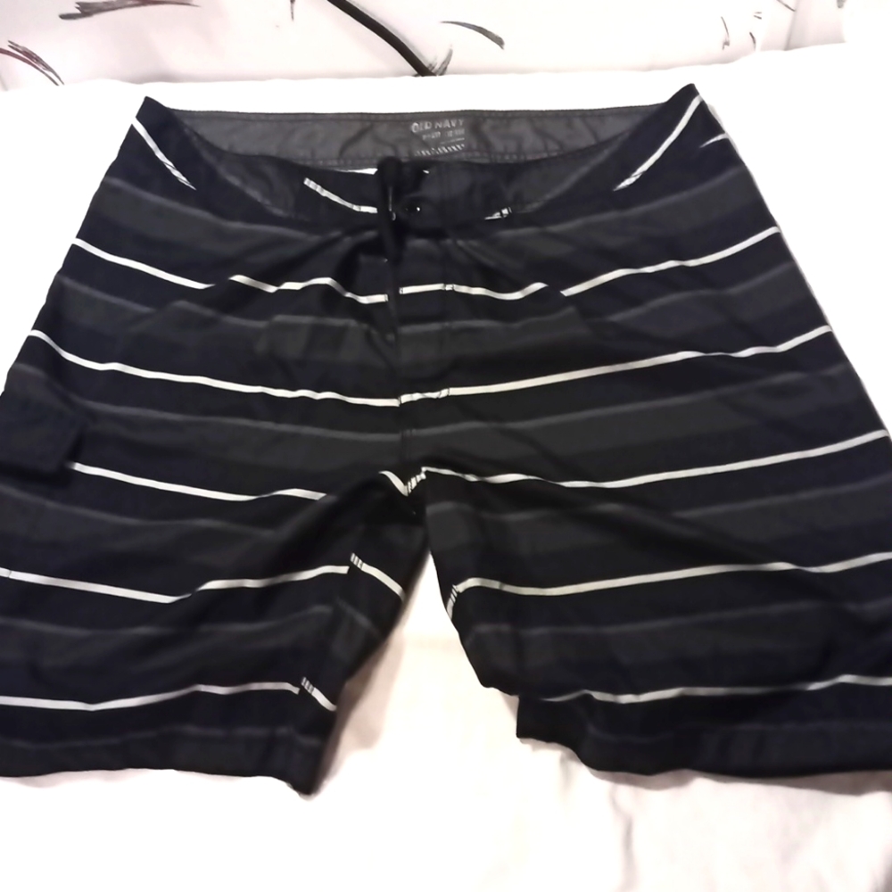 New Mens Swim Trunks 2XL Old Navy